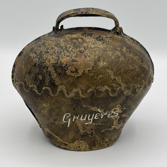 Ghuyeres Vintage Swiss Cowbell Brass Loud Tone Ring 4.5” - Picture 9 of 9